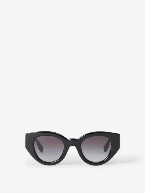 Cat-eye Frame Lola Sunglasses