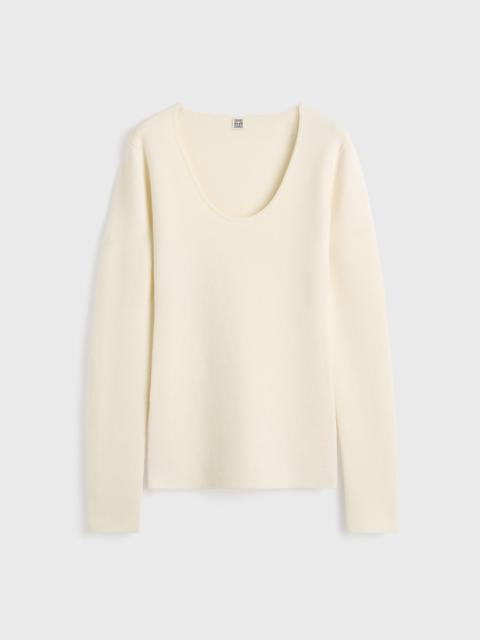 Merino knit top ecru