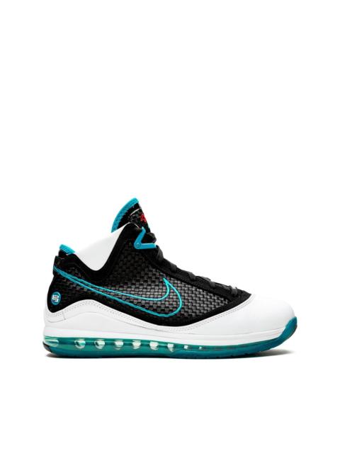 LeBron 7 QS "Red Carpet" sneakers