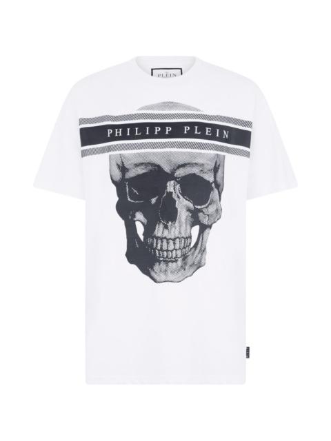 skull-print T-shirt