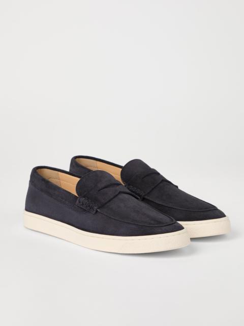 Washed suede loafer sneakers with natural rubber sole
