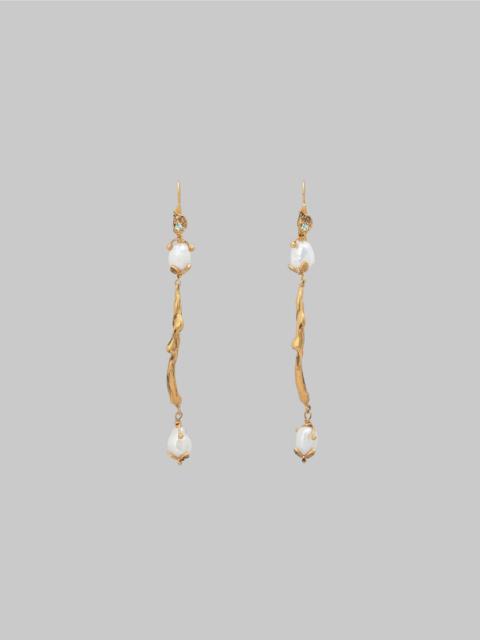 GOLD DANGLE EARRINGS WITH RIVER PEARLS