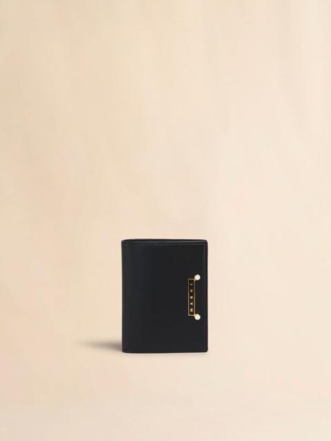 BLACK LEATHER ENVELOPE BIFOLD WALLET