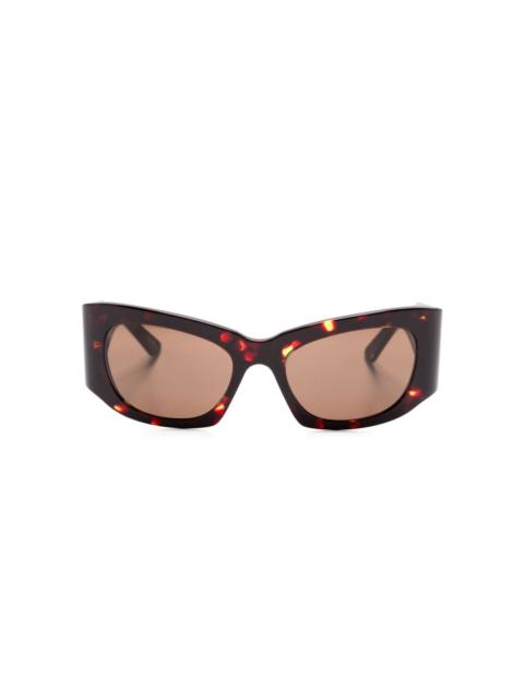butterfly-frame sunglasses