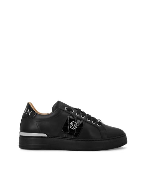 Hexagon low-top sneakers