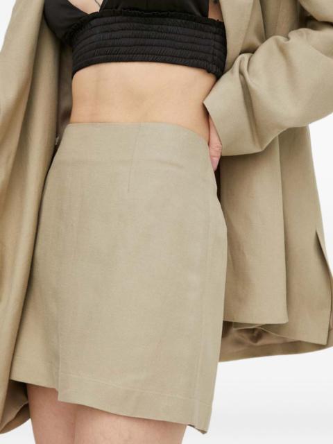 zip-fastening mini skirt