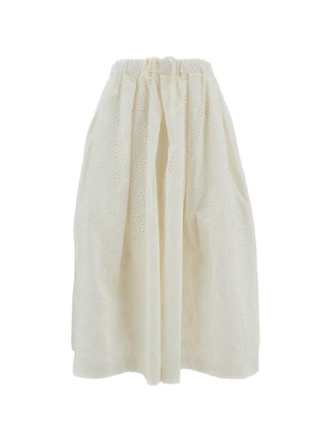 pleated skirt