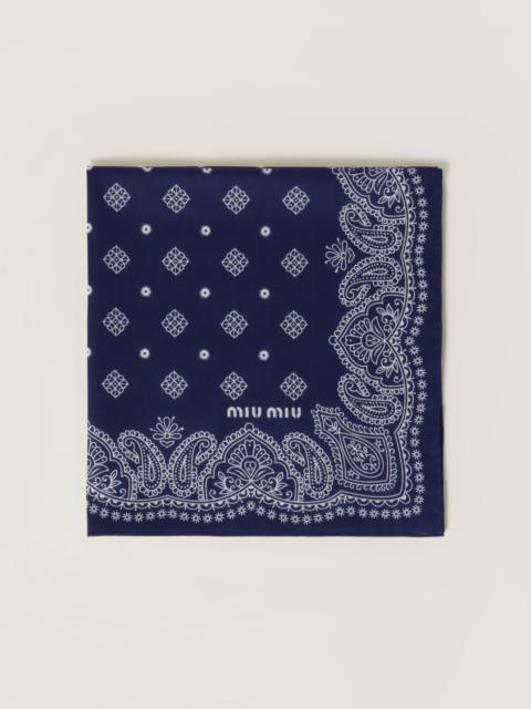 Printed poplin scarf
