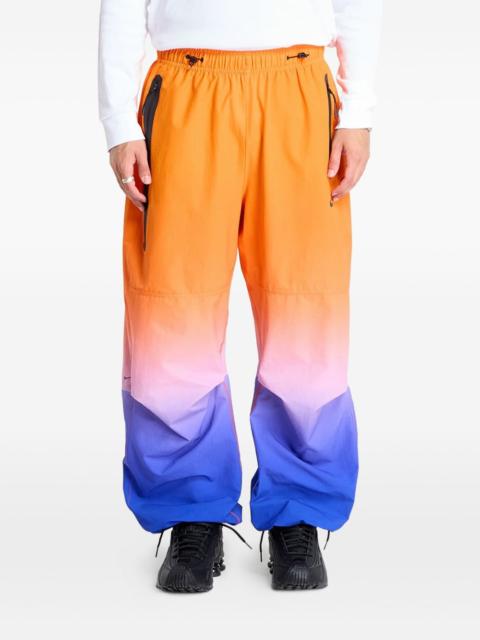 adjustable woven trousers
