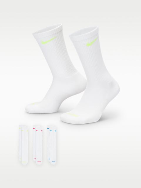 Nike Everyday Plus Cushioned Training Crew Socks (3 Pairs)