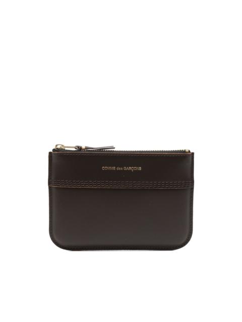 zip-fastening leather wallet