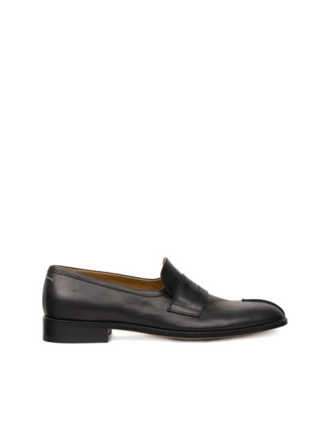 Tabi leather loafers