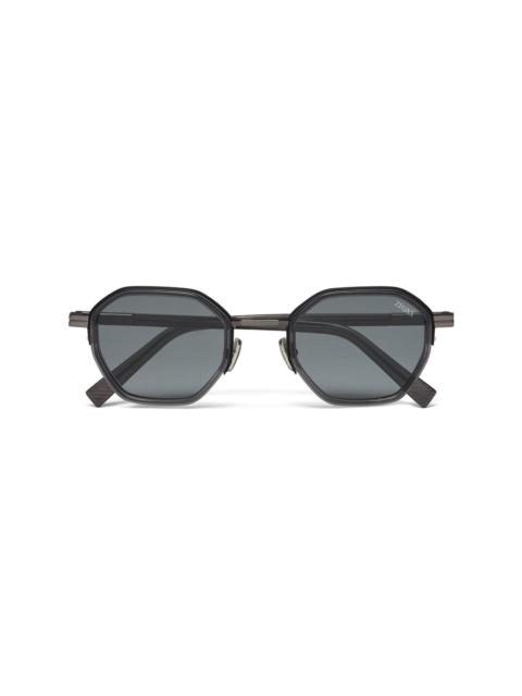 hexagon-frame sunglasses
