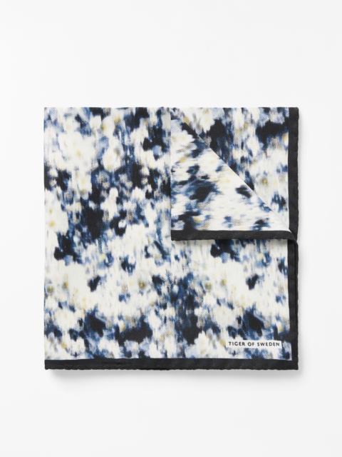 Quadra Printed Handkerchief