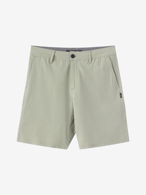 Reserve Light Check 19" Hybrid Shorts