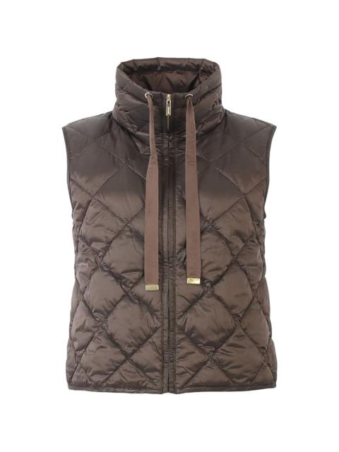 Tregic quilted funnel neck gilet