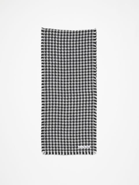 Houndstooth scarf - Black/white