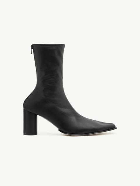 Anatomic ankle boots