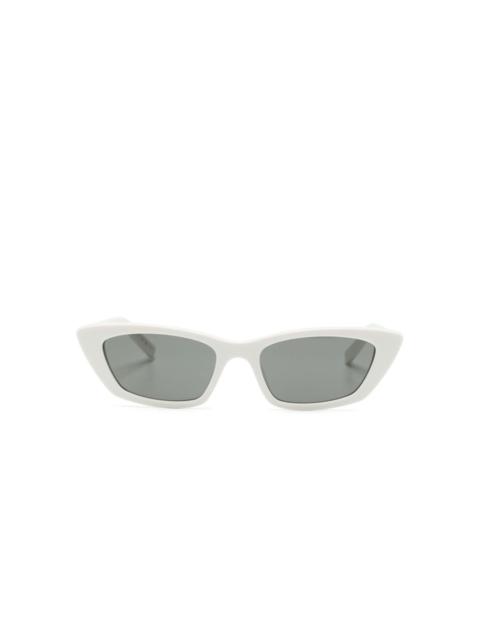 cat-eye sunglasses