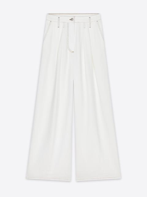 WIDE PLEATED JEANS