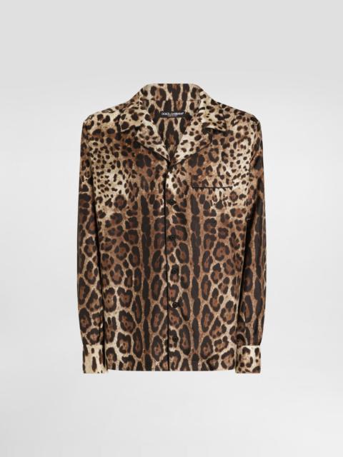 Silk vanity shirt with leopard print