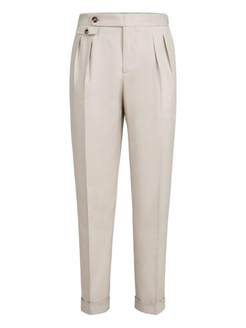 double-pleats trousers