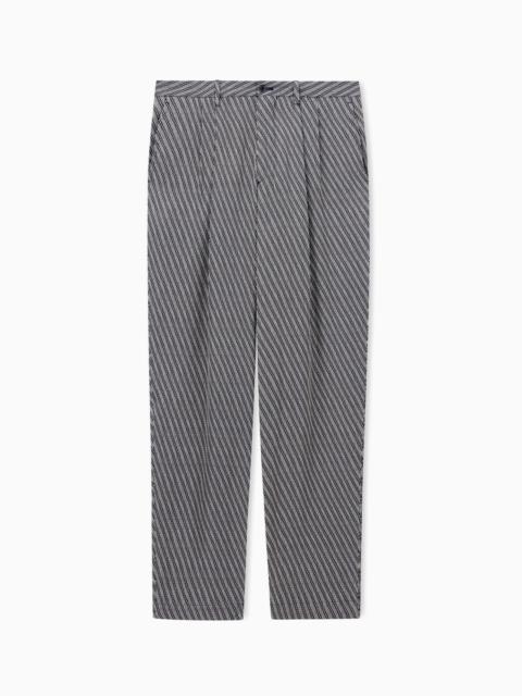 CASUAL TROUSERS