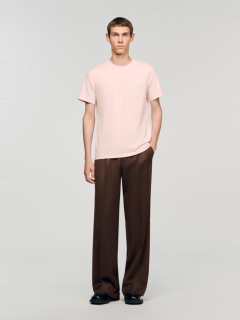 T-SHIRT WITH HEART PATCH