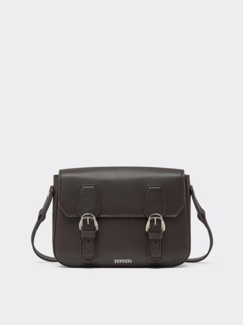 Messenger bag in grenade leather