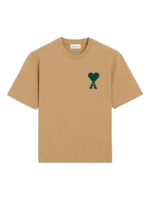 logo-embroidered T-shirt