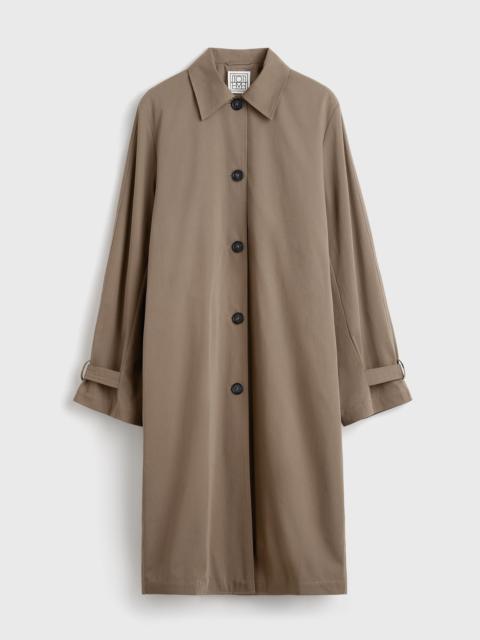 Light spring trench hazel
