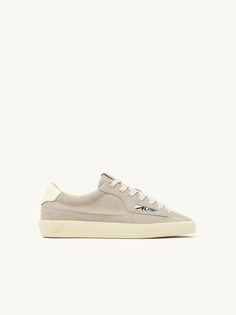 WINDSCAPE LOW SNEAKERS IN ROCK AND MARSHMALLOW SUEDE