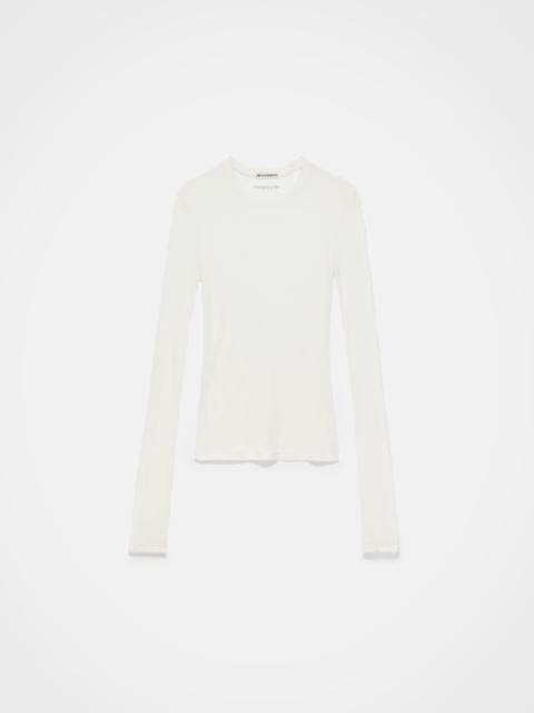 LONG SLEEVE CREW NECKLINE TOP IN OFF-WHITE